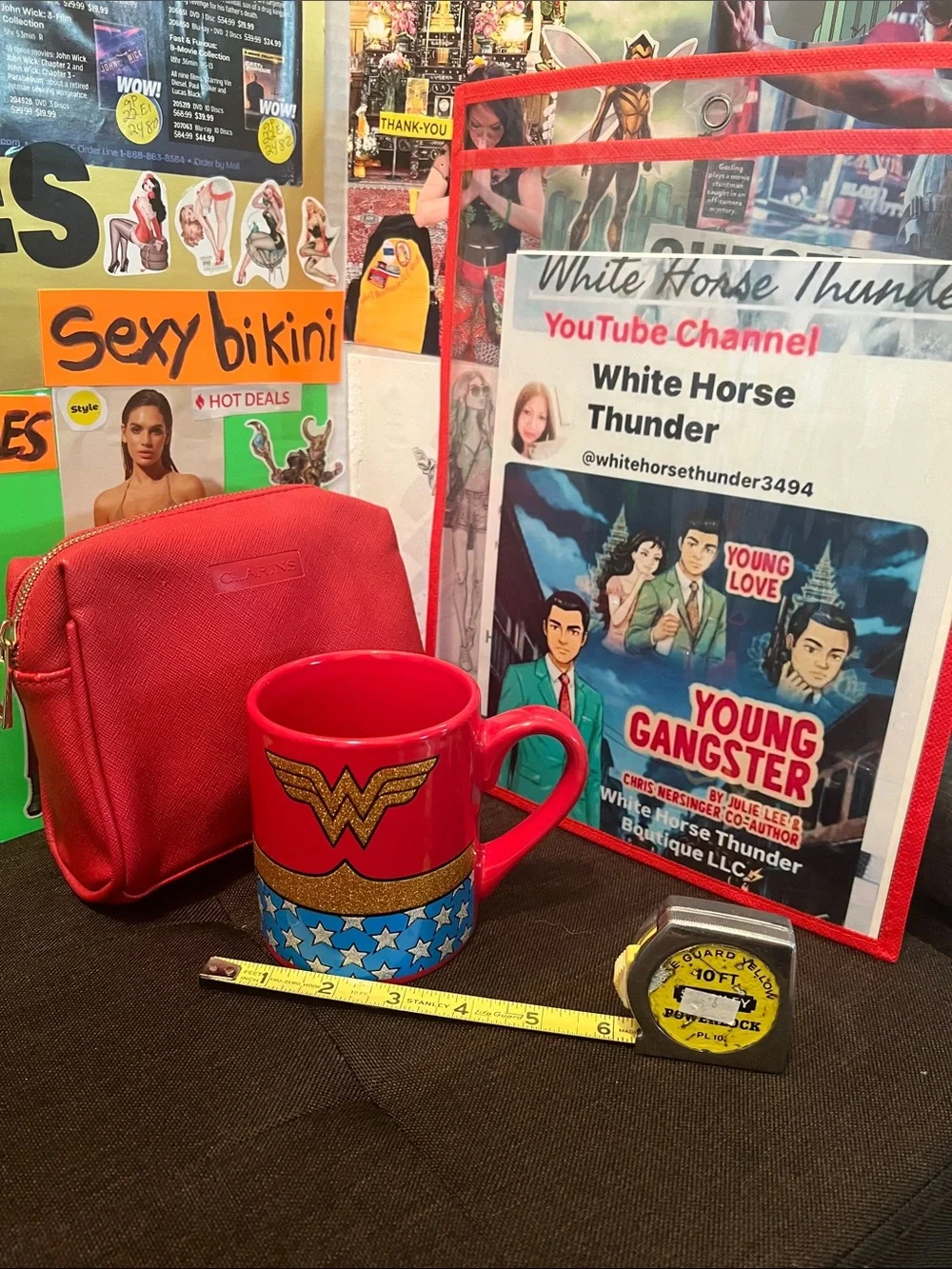#3250*Wonder Woman Red Ceramic Mug with Gold & Blue Stars & red makeup bag